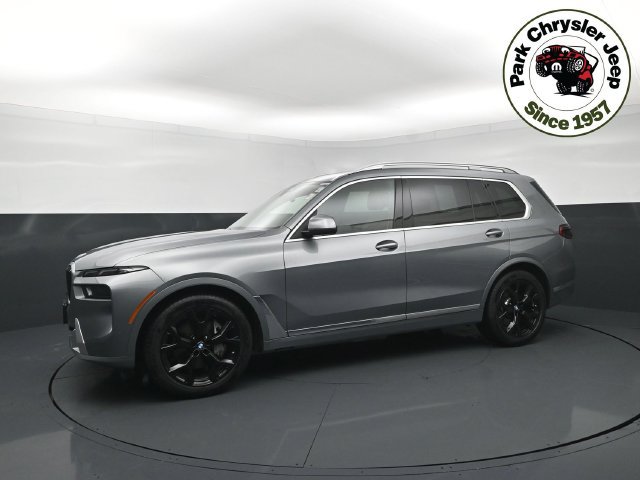 Used 2025 BMW X7 xDrive40i w/ Executive Package AWD/4WD image 2