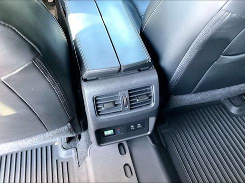 Certified 2023 Nissan Rogue SL w/ SL Premium Package FWD image 31