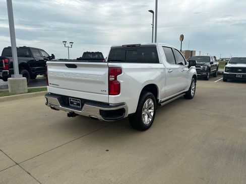 Used 2019 Chevrolet Silverado 1500 LTZ AWD/4WD image 5