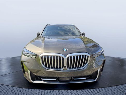 Used 2026 BMW X5 sDrive40i RWD image 2