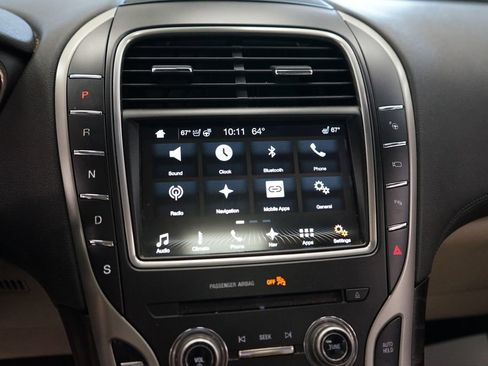 Used 2017 Lincoln MKX Reserve w/ Driver Assistance Package AWD/4WD image 36