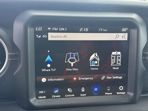 Used 2022 Jeep Wrangler Unlimited Sahara AWD/4WD image 17
