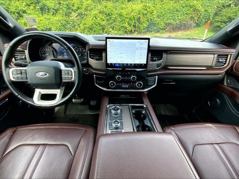 Used 2022 Ford Expedition Limited AWD/4WD image 16