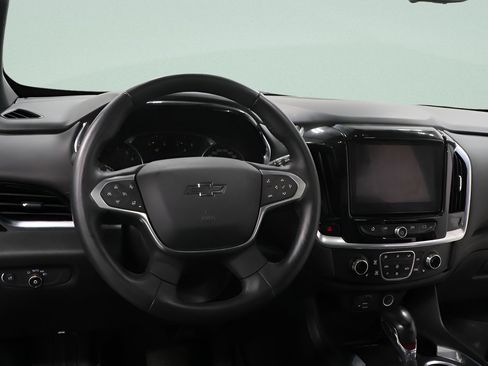 Used 2022 Chevrolet Traverse RS AWD/4WD image 9