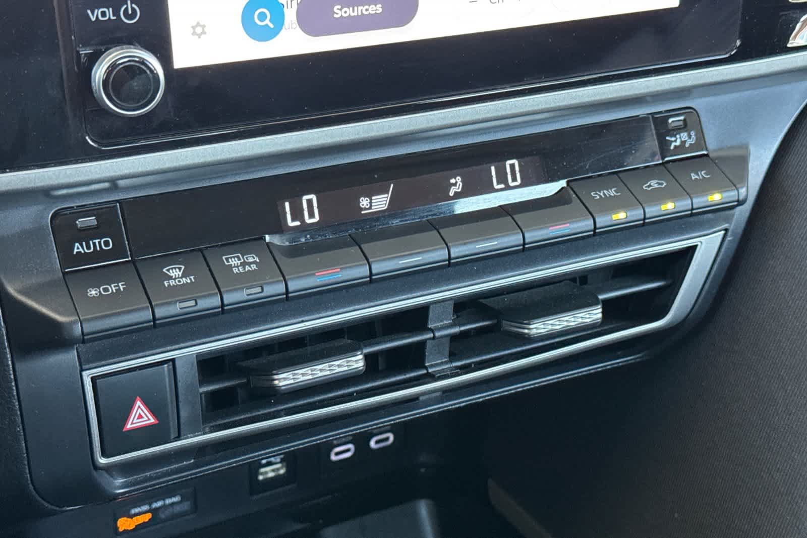 Used 2025 Toyota Camry LE FWD image 20