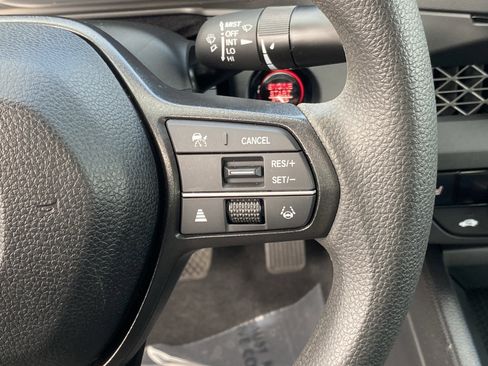 Certified 2025 Honda Accord SE image 27