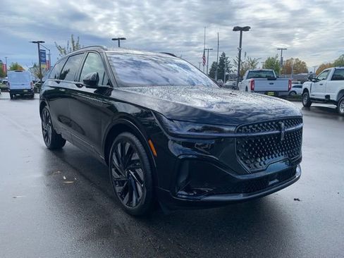 New 2026 Lincoln Nautilus Reserve image 9