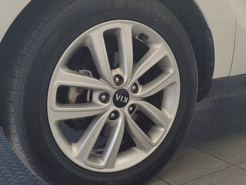 Used 2018 Kia Soul + w/ Audio Package FWD image 31