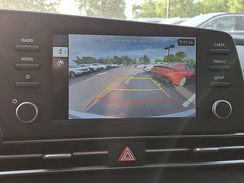 Used 2026 Hyundai Elantra SE FWD image 21