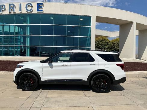 Used 2023 Ford Explorer ST w/ Equipment Group 401A image 2