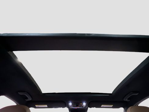 Used 2024 Kia Sorento SX Prestige image 17