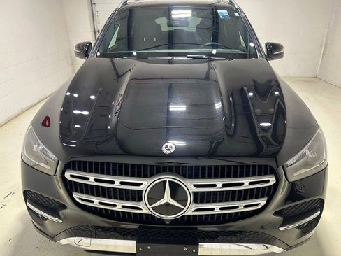 Used 2025 Mercedes-Benz GLE 450e 4MATIC image 9
