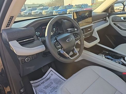 New 2026 Ford Explorer Platinum w/ LUX Leather Package image 16