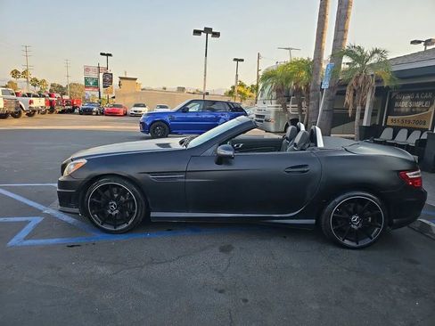 Used 2014 Mercedes-Benz SLK 250 w/ Premium Package image 24