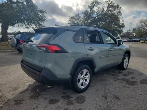 Used 2020 Toyota RAV4 XLE w/ Convenience Package image 5