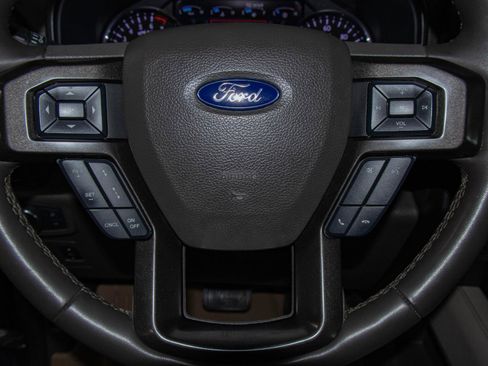 Used 2021 Ford Expedition Limited RWD image 12
