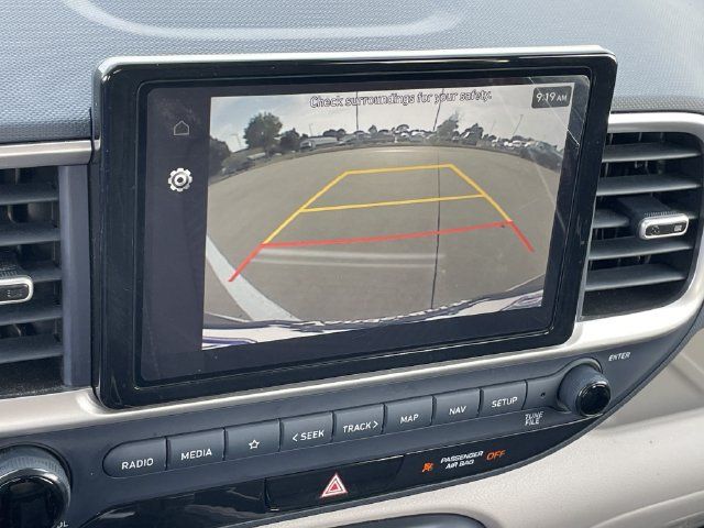 Used 2023 Hyundai Venue Limited w/ Cargo Package FWD image 17