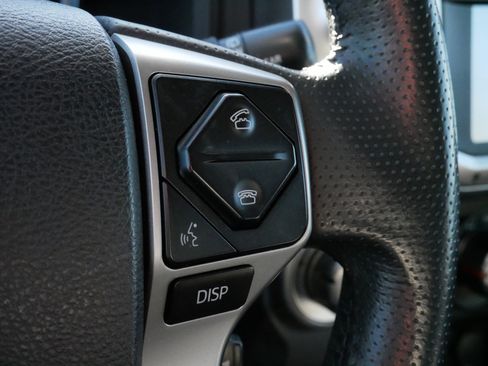 Used 2019 Toyota 4Runner SR5 Premium image 25