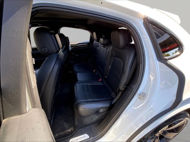 Used 2023 Porsche Cayenne S w/ Premium Package Plus AWD/4WD image 23