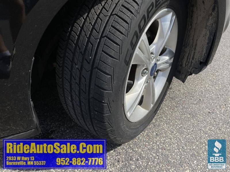 Used 2014 Ford Focus SE w/ SE Winter Package FWD image 26