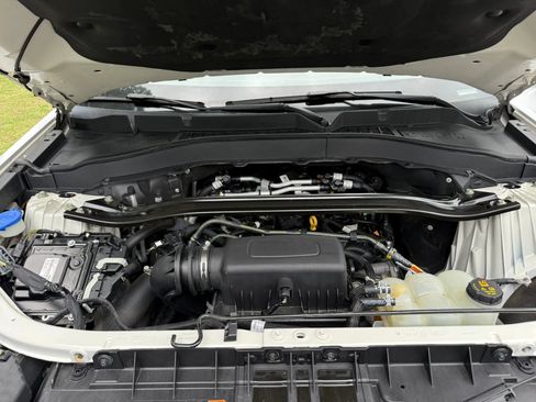 Used 2021 Ford Explorer Limited w/ Equipment Group 301A RWD image 22
