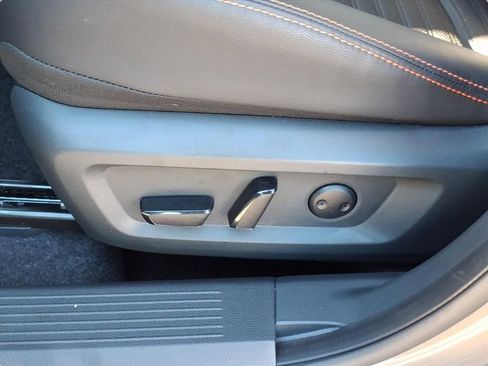 Certified 2025 Nissan Rogue SV image 17