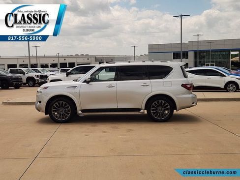 Used 2021 Nissan Armada Platinum w/ Captain's Chairs Package RWD image 7