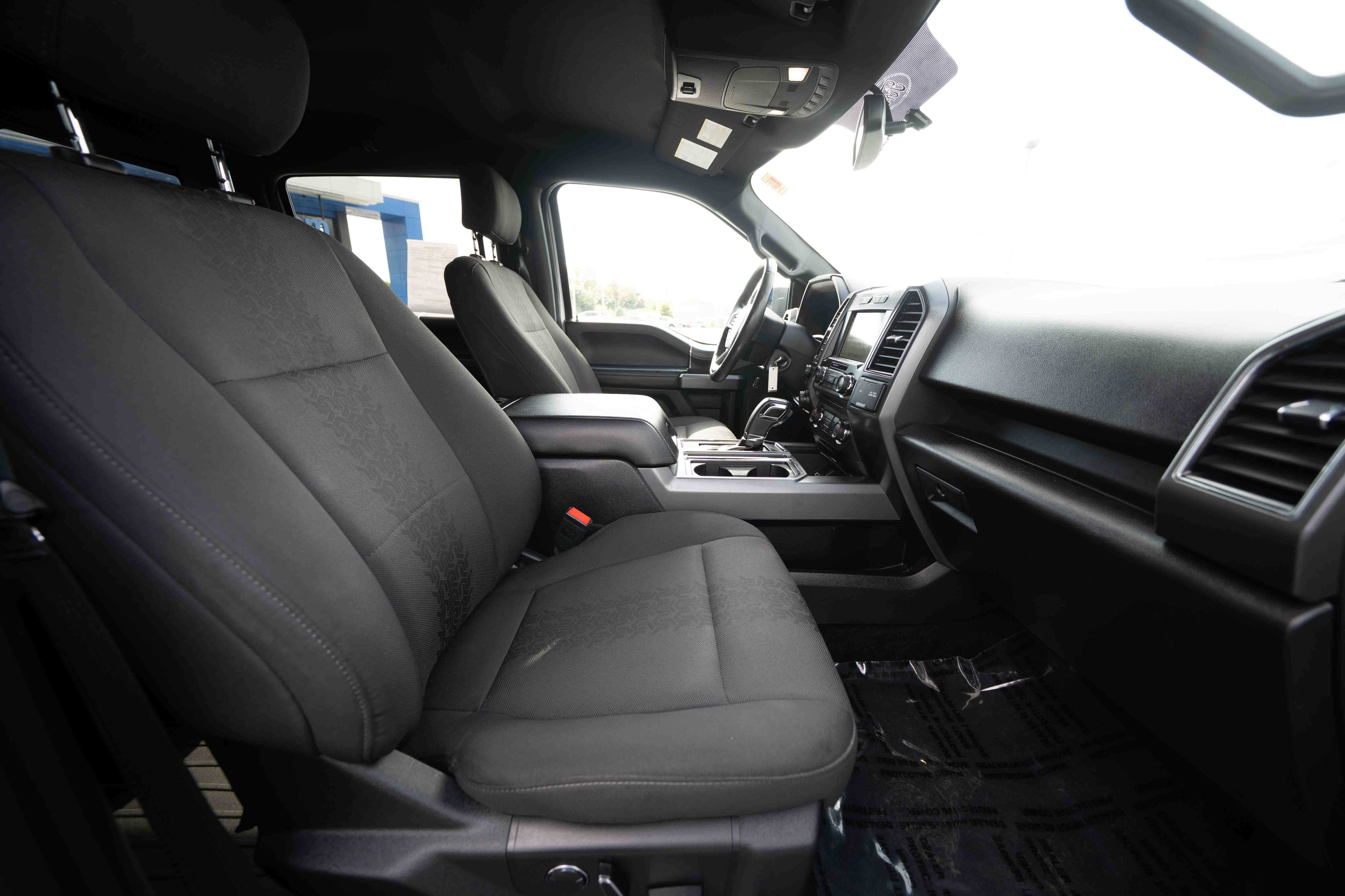 Used 2018 Ford F150 XLT w/ Equipment Group 302A Luxury AWD/4WD image 25