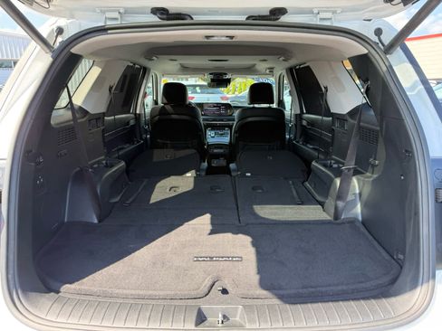 Used 2023 Hyundai Palisade SEL w/ Premium Package AWD/4WD image 17
