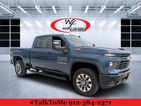 Used 2024 Chevrolet Silverado 2500 Custom w/ Custom Value Package AWD/4WD image 1