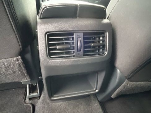 Used 2023 Nissan Rogue S image 22