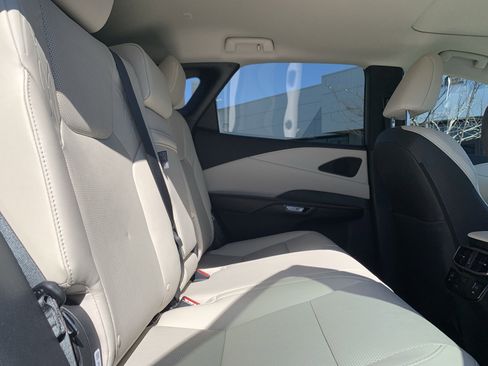 Used 2024 Lexus RX 350 Premium Plus w/ Convenience Package image 33