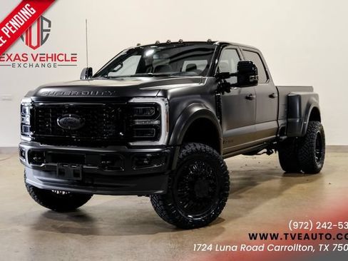 Used 2026 Ford F450 Platinum w/ FX4 Off-Road Package AWD/4WD image 1