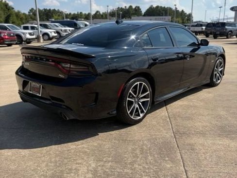 Used 2023 Dodge Charger R/T RWD image 5