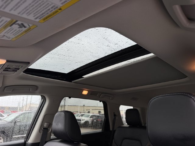 Used 2025 Nissan Pathfinder Platinum w/ Cargo Package FWD image 24