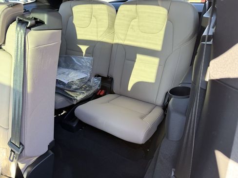 New 2026 Volvo XC90 B6 Plus w/ Protection Package Premier image 10