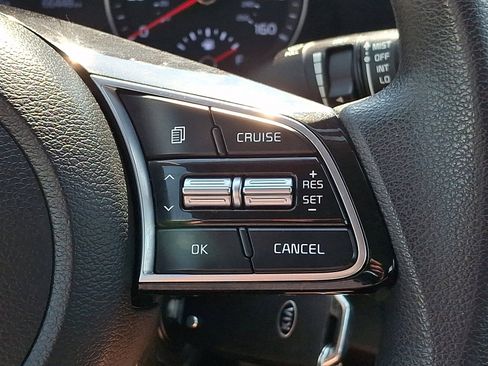 Used 2020 Kia Forte LXS FWD image 21