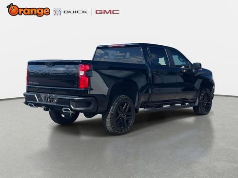 Used 2025 Chevrolet Silverado 1500 LT Trail Boss w/ Protection Package AWD/4WD image 3