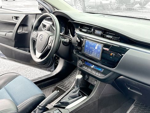 Used 2015 Toyota Corolla L image 5