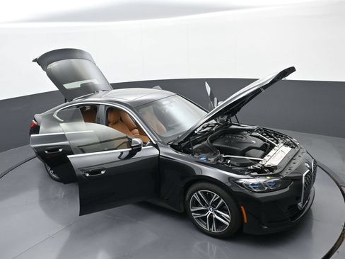 Used 2024 BMW 430i Gran Coupe xDrive w/ Premium Package AWD/4WD image 38