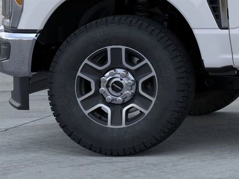 New 2025 Ford F350 XLT w/ 360-Degree Camera Package AWD/4WD image 19