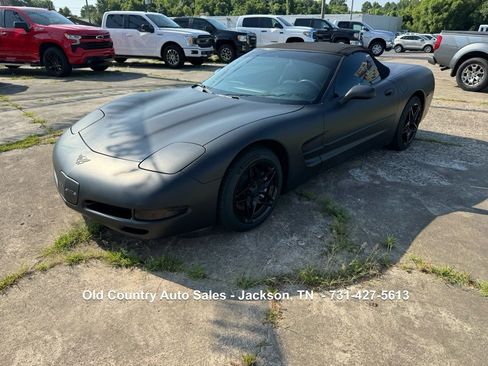 Used 2003 Chevrolet Corvette Convertible w/ Preferred Equipment Group1 image 2