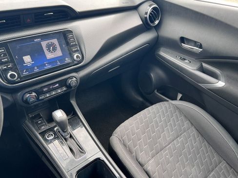 Used 2021 Nissan Kicks SV FWD image 19