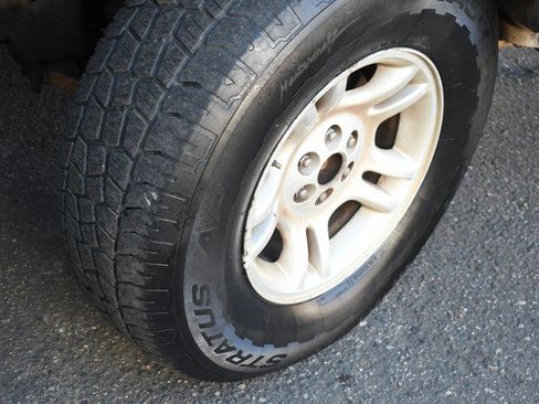 Used 2002 Dodge Dakota SLT image 11