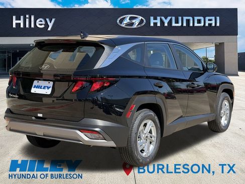 New 2026 Hyundai Tucson SE image 4