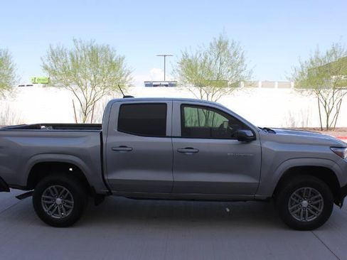 Used 2025 Chevrolet Colorado LT w/ LT Convenience Package RWD image 4