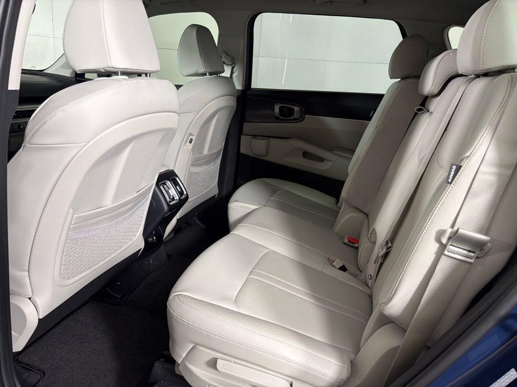New 2026 Kia Sorento S w/ S Panoramic Sunroof Package FWD image 37