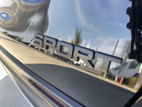 Used 2025 Honda HR-V Sport image 30