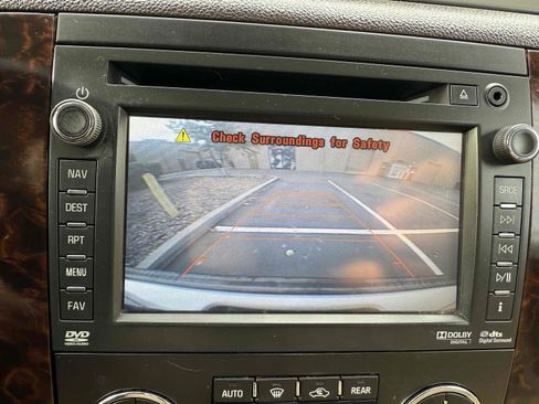 Used 2014 GMC Yukon Denali image 60