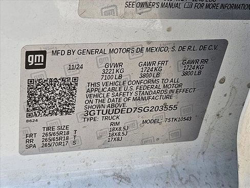 Used 2025 GMC Sierra 1500 SLT image 23